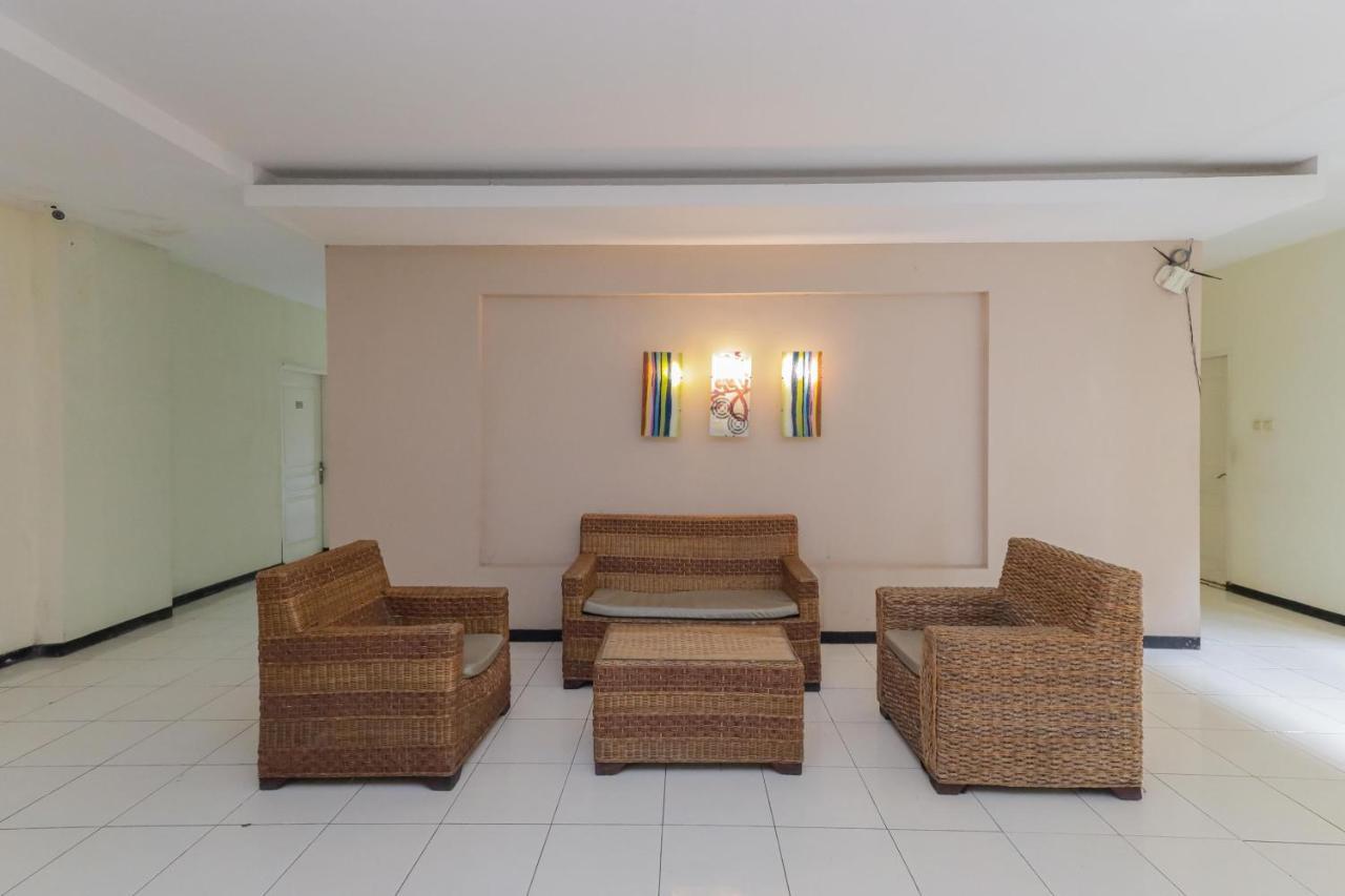 Hotel Jawa Surabaya Exteriör bild