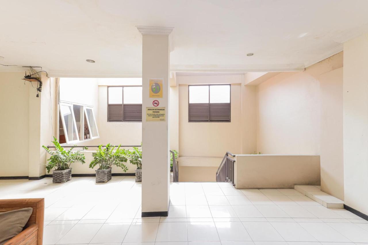 Hotel Jawa Surabaya Exteriör bild