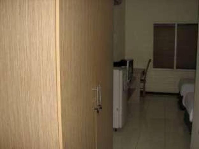 Hotel Jawa Surabaya Exteriör bild
